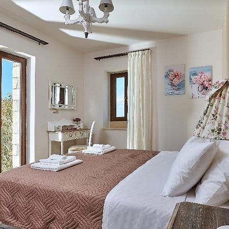 Orelia Cretan Villas & Deluxe Apartments Kamilari Luaran gambar